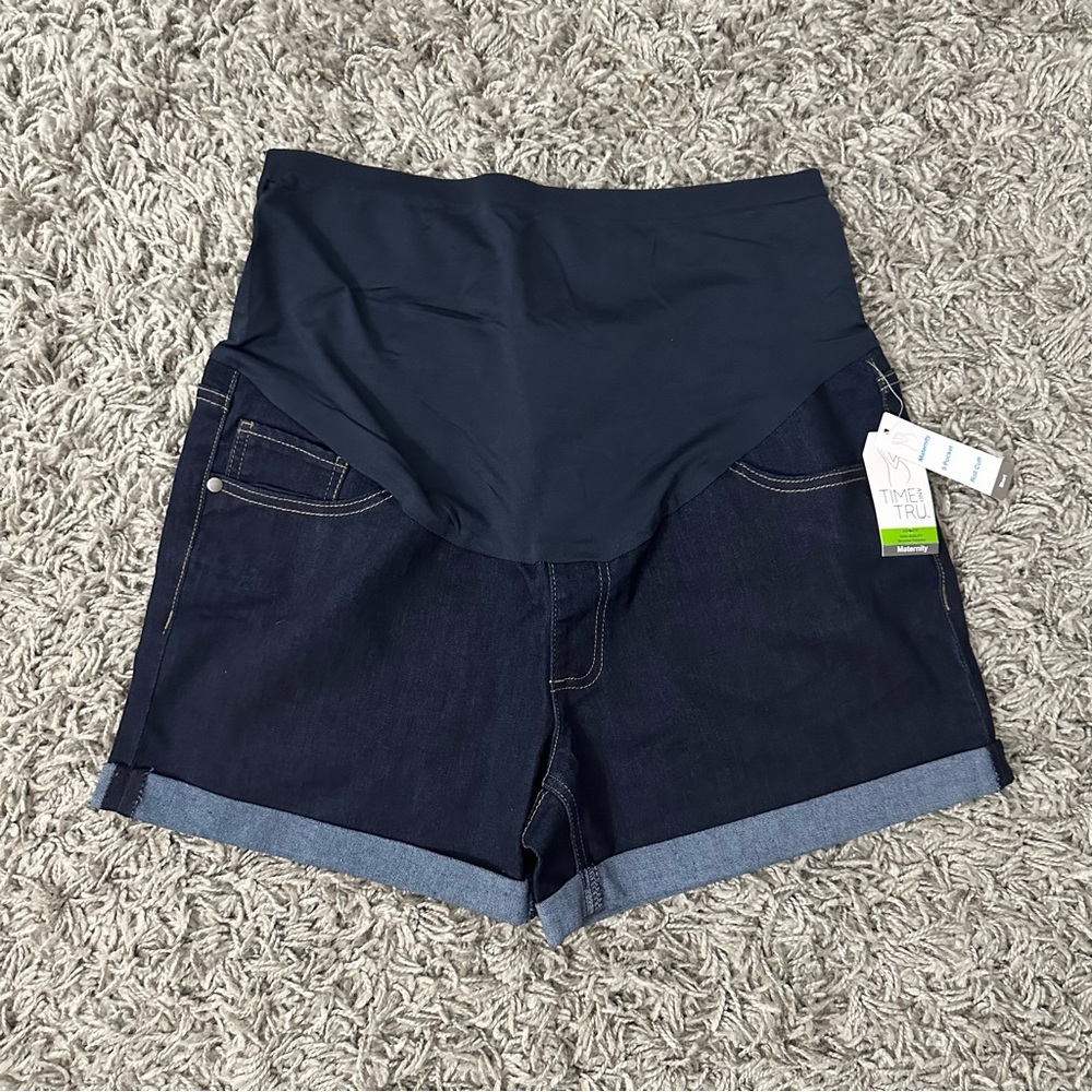NWT Time & Tru Maternity Jean Shorts Size Large